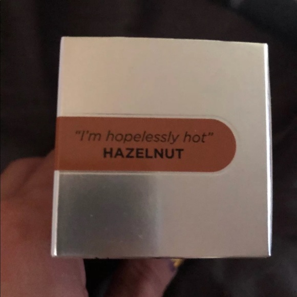 Benefit Hello Flawless Oxygen WOW! Foundation - Picture 2 of 3